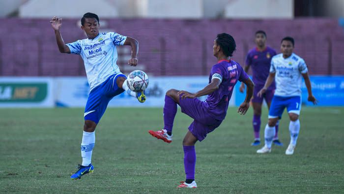 Dipaksa Bertahan Saat Lawan Persik, Robert Alberts Angkat Jempol untuk Lini Pertahanan