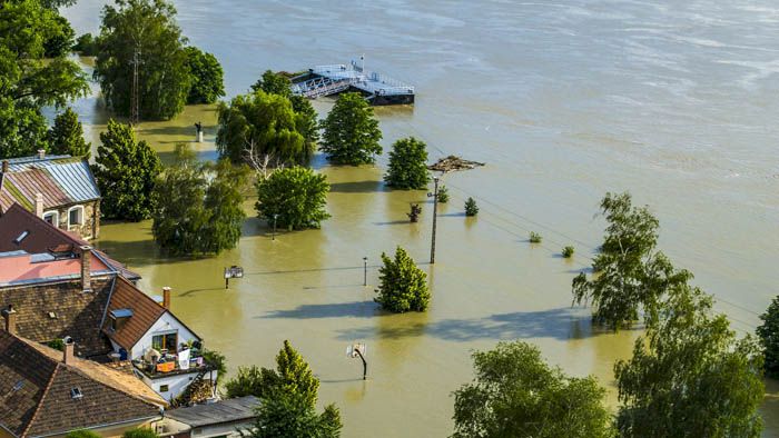 Viking Lombok Buka Donasi untuk Korban Banjir di Lombok