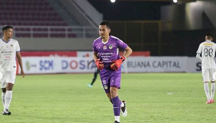 Eks Kiper Persib Lelang Jersey Demi Bantu Keluarga Mendiang Taufik Ramsyah