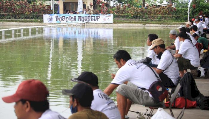 Ratusan Bobotoh Adu Kemahiran Mancing di Kegiatan Bobotoh Nguseup III - Ngobrol Bari Babagi