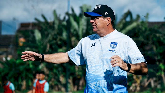 Hadapi Tim dengan Produktivitas Gol Terbaik, Begini Kata Pelatih Persib
