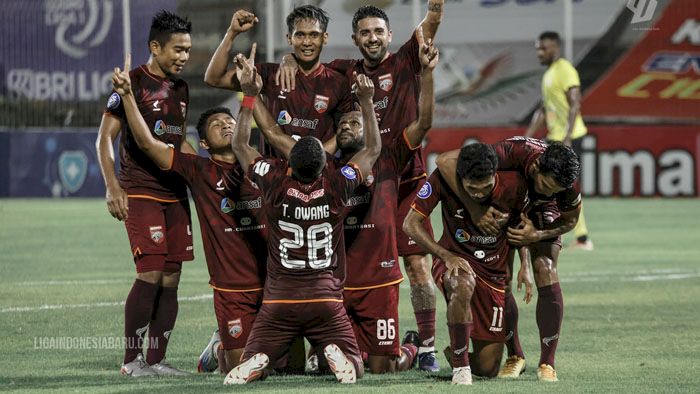 Ini Jawaban Bek Persib Victor Igbonefo Saat Ditanya Soal Borneo FC dan Boaz Salossa