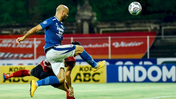 Medsos Bergejolak Usai Persib Kalah Lagi di Partai Besar, Begini Tanggapan Robert Alberts