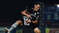Sempat Bersitegang dengan Valentino Telaubun, Begini Pengakuan Terkini Bek Persib Henhen Hardiana 