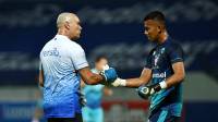 Luizinho Passos Siapkan 'Ramuan Khusus' untuk Kiper-kiper Persib