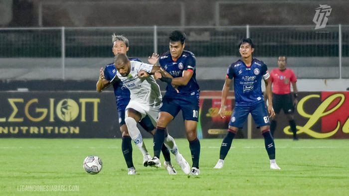 Kick Off Arema vs Persib Alami Perubahan, LIB Ungkap Penyebabnya