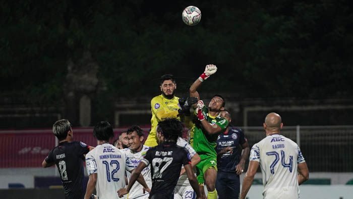 Terjawab! Penyebab Menghilangnya Evan Dimas dan Kiper Asing Arema Saat Ditaklukan Persib