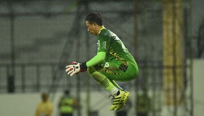 Kembali Dipercaya Kawal Gawang Persib, Hal Ini yang Dirasakan I Made Wirawan