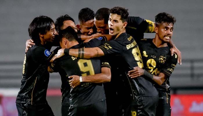 Persib Ditahan Imbang Persebaya, Aji Santoso Ungkap Caranya Dongkrak Motivasi Pemain