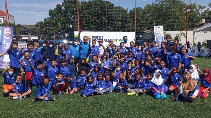 Persib Mendobrak Batas dan Berbagi Energi Positif