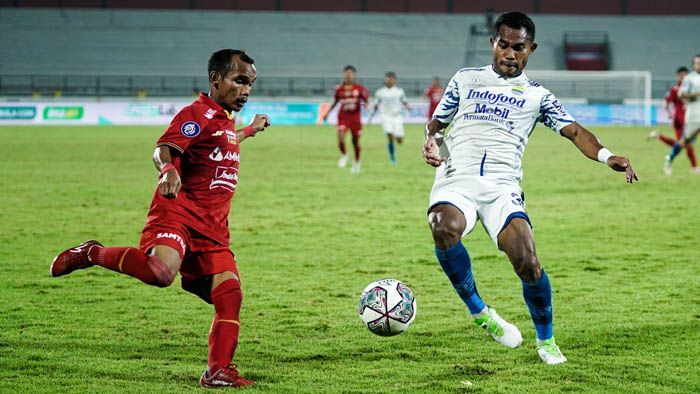 Persib Kehilangan Ardi Idrus dan Henhen, Robert Punya Banyak Pengganti