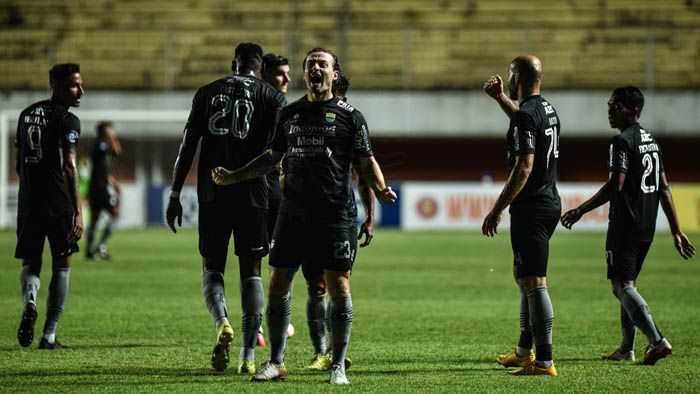 Baru Dua Pemain Persib Yang Mampu Cetak Hattrick ke Gawang Persiraja, Siapa Menyusul?