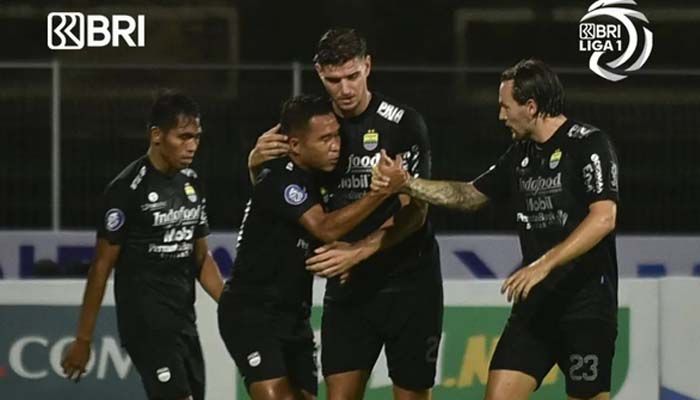 HT Persib vs Persiraja: Dua Anggota TNI Bawa Persib Unggul Sementara Atas Persiraja