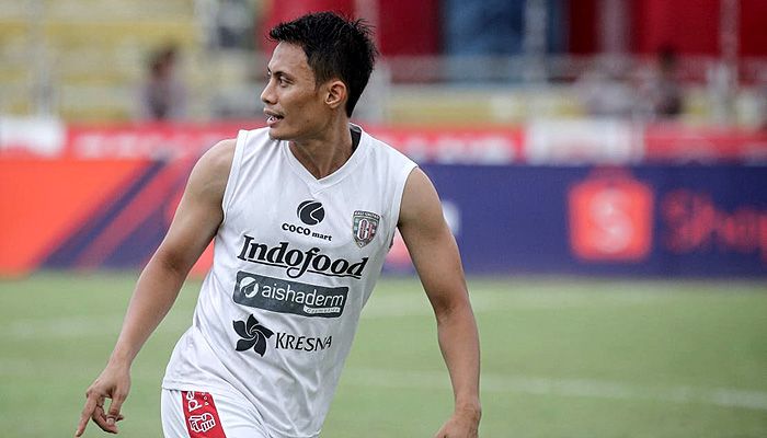 Dias Angga Reuni Bareng Eks Persib di Dewa United