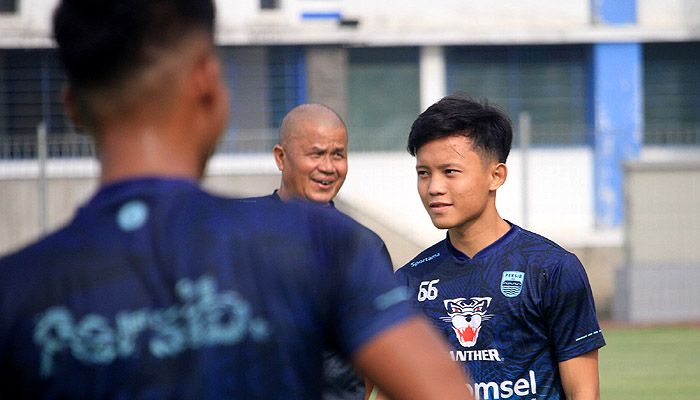 Robert Alberts Sambut Kedatangan 5 Pemain Anyar Persib