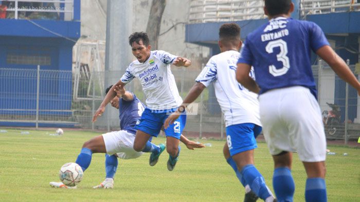 Bermain Cepat dan Termotivasi di Gim Internal, Pemain Persib Masih Punya Kekurangan 
