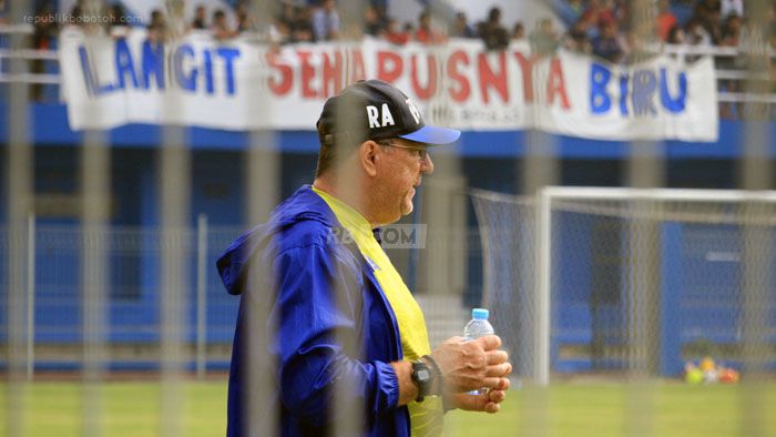 Tak Mencerminkan Rasa Takut, Begini Reaksi Robert Alberts Soal Tergabungnya Persib di Grup C: 