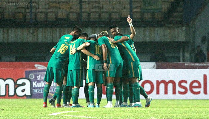 Daftar Pemain Persebaya yang Absen Lawan Persib