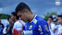 Persib Kenakan Pita Hitam untuk Mendiang Emmeril Kahn Mumtadz