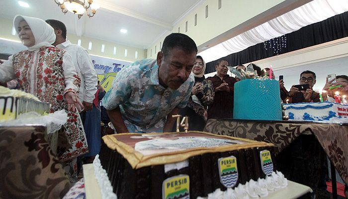 Komisaris Persib Umuh Muchtar Tengah Berbahagia, Hari Ini Genap Berusia 74 Tahun