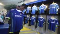 Buka Pre Order, Ini Harga Jersey Baru Persib