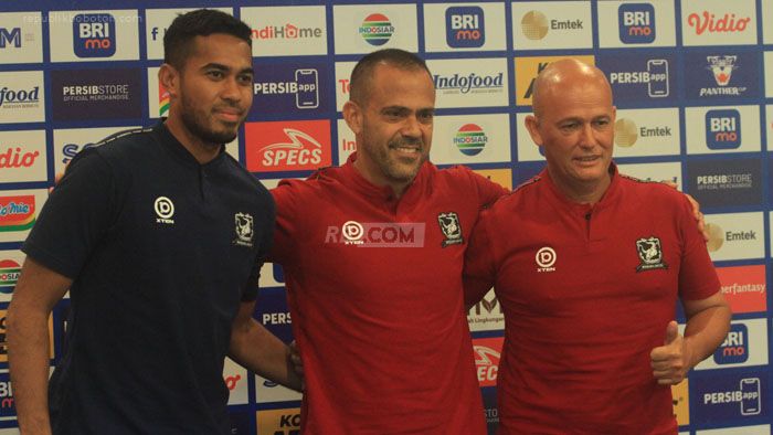 Pelatih Madura United Tak Gentar dengan Kehadiran Bobotoh di Stadion