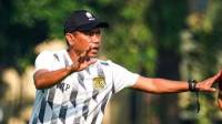 Komentar Pelatih Bhayangkara FC setelah Paksa Persib Berbagi Poin di Depan Ribuan Bobotoh