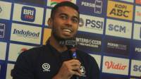 Kiper Madura United Klaim Tahu Gaya Main Lini Serang Persib