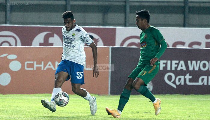 Nasib Ricky Kambuaya Sudah Ditentukan, Ini Daftar 20 Pemain Persib untuk Hadapi Arema 