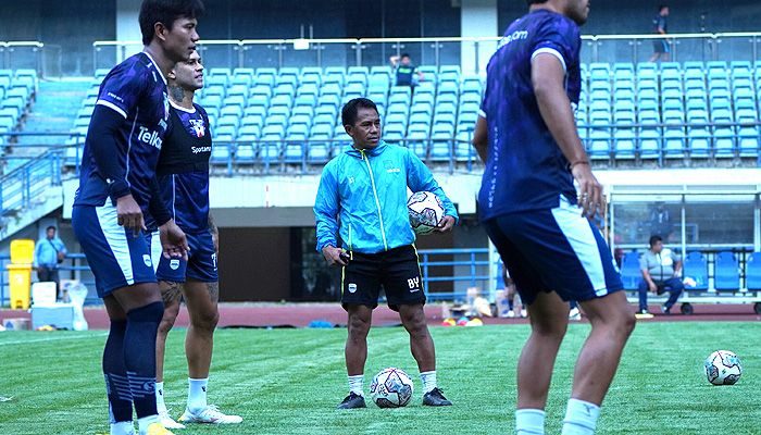  Tak Lagi Jadi Asisten Pelatih Persib, Budiman Yunus Jadi Pelatih Kepala, Ini Klub Yang Ditanganinya