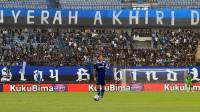 4 Alasan di Balik Keputusan Robert Menunjuk Marc Klok Sebagai Kapten Persib