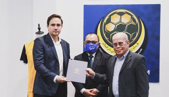 Satu Kandidat Pelatih Persib 'Dicoret', Benjamin Mora Segera Merapat?