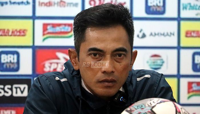 Dipermalukan di Kandang, Pelatih PSS Sleman Anggap Anak Asuhnya Terlalu Asik Terapkan Penguasaan Bola
