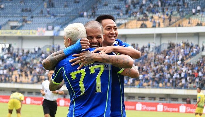 Skor Sementara Liga 1 Persib vs Barito Putera: Maung Bandung Unggul 4 Gol