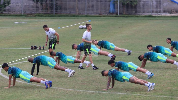 Libur Kompetisi Dimanfaatkan Persib untuk Tingkatkan Fisik