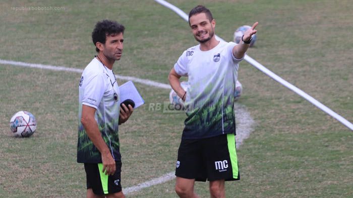 Banyak Dapat Informasi Tentang Persib, Manu Makin Betah