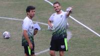 Banyak Dapat Informasi Tentang Persib, Manu Makin Betah