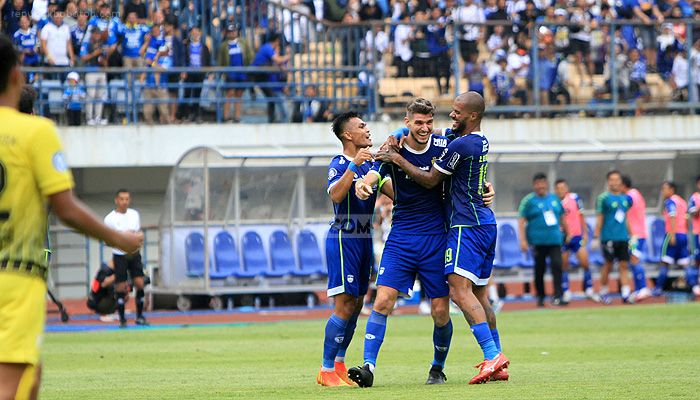 Reaksi Bobotoh setelah Persib Tekuk Barito Putera: Menang tapi Bikin Gusar, Jupe Jadi Sorotan