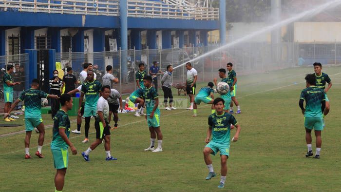 Jelang Latihan Bersama Sore Ini, Beberapa Pemain Persib Dipantau Tim Medis