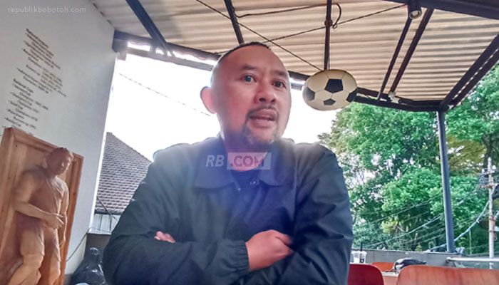 Bukti Kecintaan Ronal Surapradja Pada Persib Hingga Bocorkan Band Kolaborasib Setelah Koil