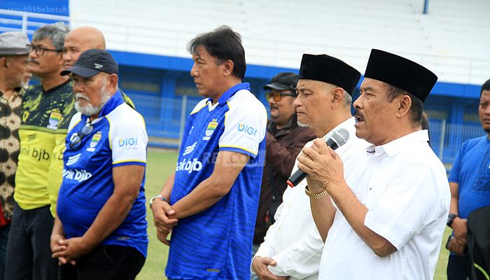 Umuh Sebut Korban Tragedi Kanjuruhan sebagai Pahlawan