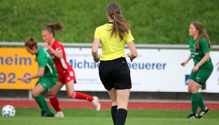 Ini 3 Wasit Wanita yang Akan Ukir Sejarah di Piala Dunia 2022