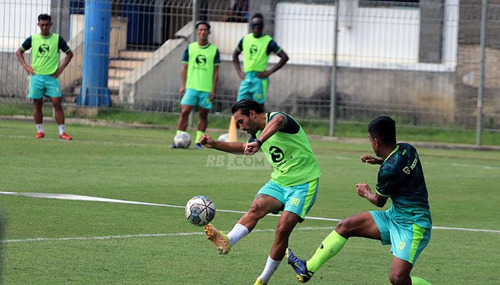 Gim Internal Persib Sempat Memanas, Tim Hijau Sukses Raih Kemenangan