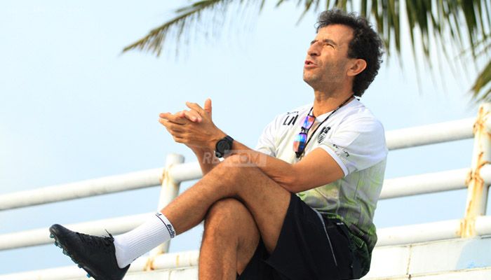 Luis Milla Semakin Percaya Tak Ada Punggawa Persib yang 'Ngawadul'