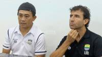 Luis Milla Sebut Persib Bandung Tampil dengan Dua Wajah Berbeda
