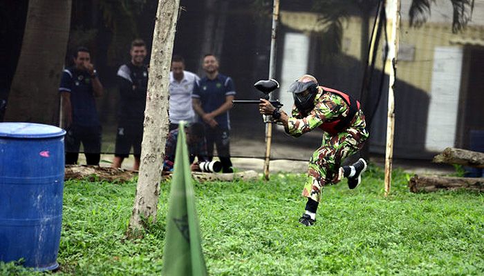 Aktivitas Persib Hari Ini Digelar Berbeda, Pemain Adu Ketangkasan di Arena Paintball