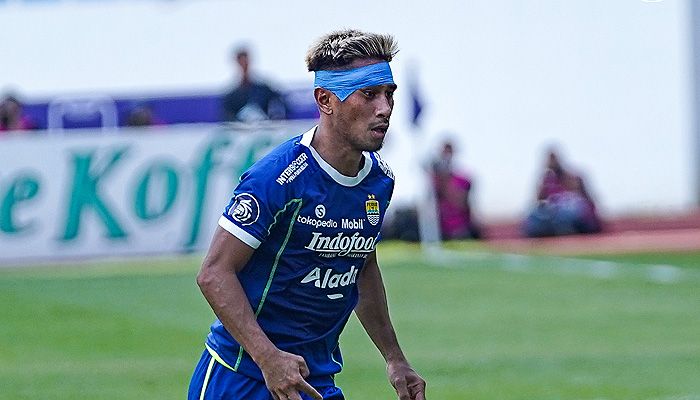 Daisuke Sato Absen Lawan PSM Makssar Gegara Kartu Kuning, Begini Catatannya 