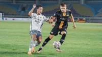 Luis Milla Singgung Kinerja Wasit dan Puji Penampilan Persib di Babak Kedua: Terbaik Sejak Saya Datang!