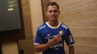 Rezaldi Hehanusa Tak Sabar Gabung Latihan Bersama Persib: Kalau Pelatih Memberikan Kepercayaan