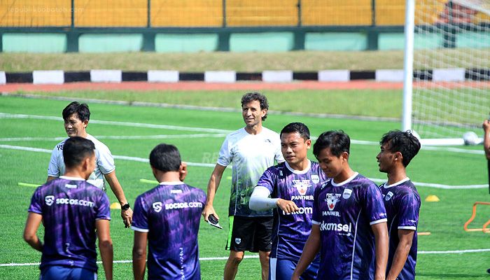 Pimpin Langsung Latihan Perdana Hari Ini, Begini Kata Luis Milla